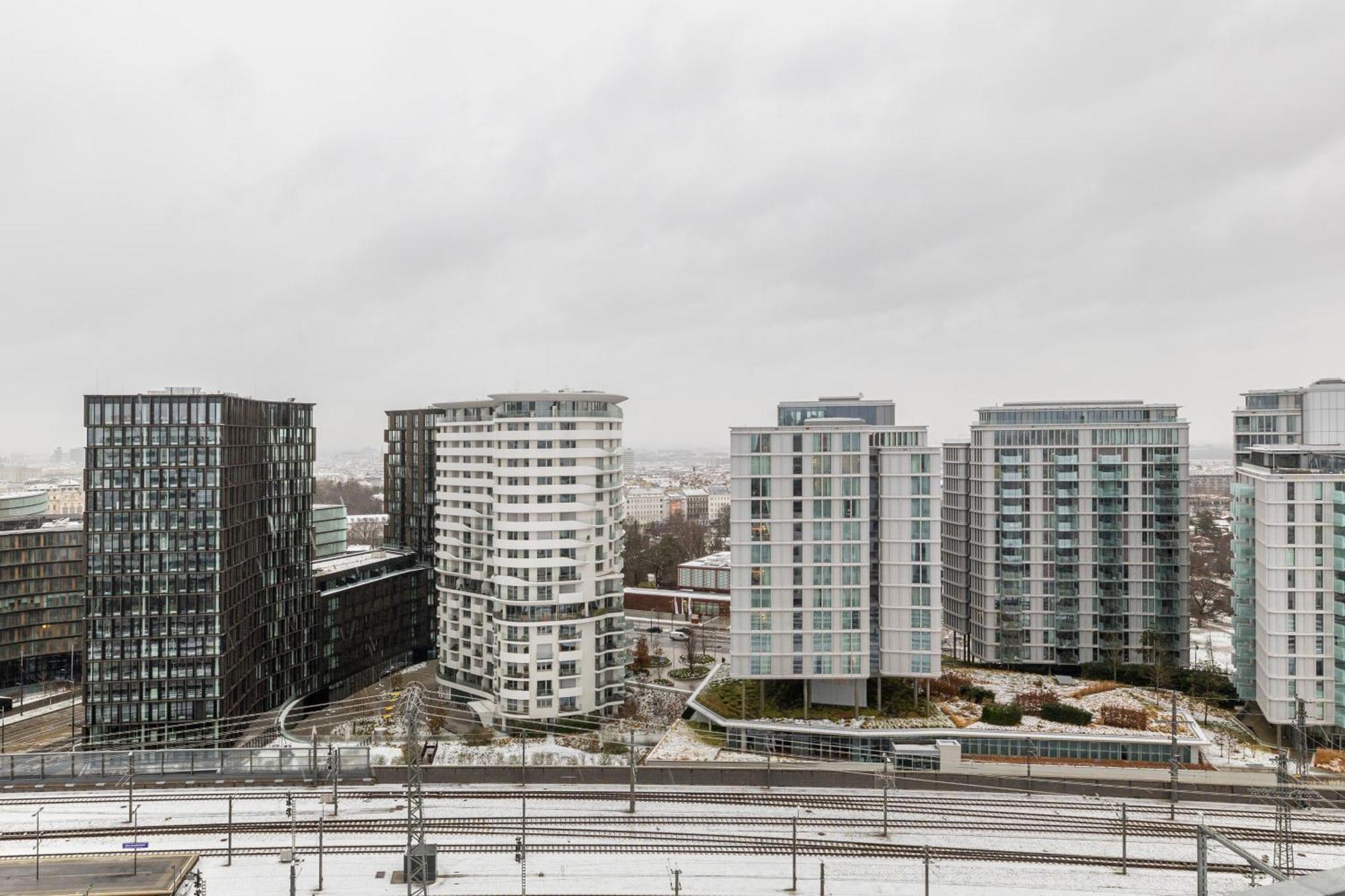Central Station Loft - Amazing View In City Center - Jupihome Apartament
